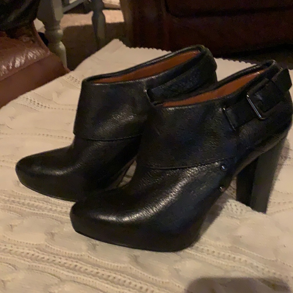 Calvin Klein ankle booties